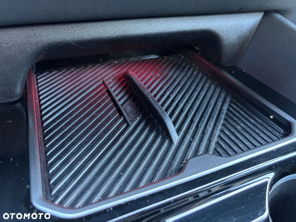 BMW Seria 5 520d xDrive - 14