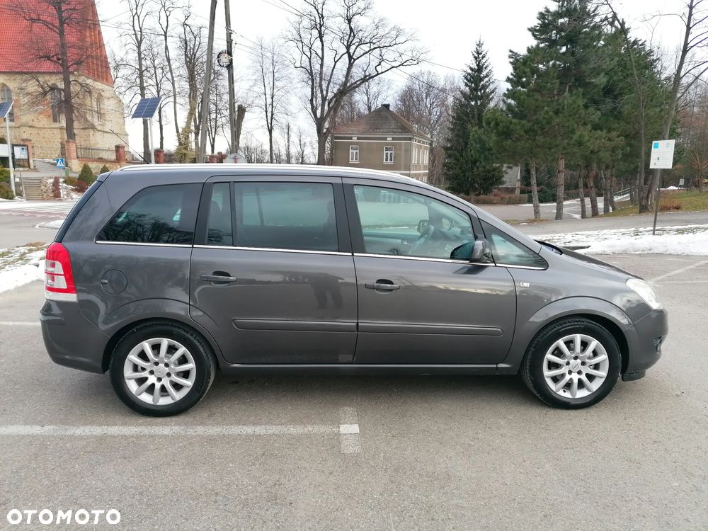 Opel Zafira 1.8 Innovation 110 Jahre - 4