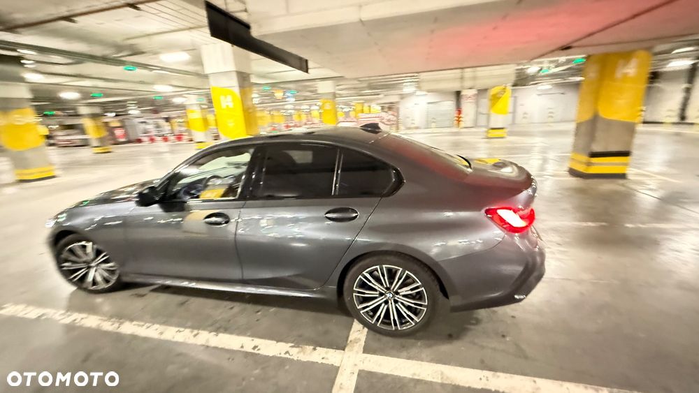 BMW Seria 3 330i xDrive M Sport sport - 3