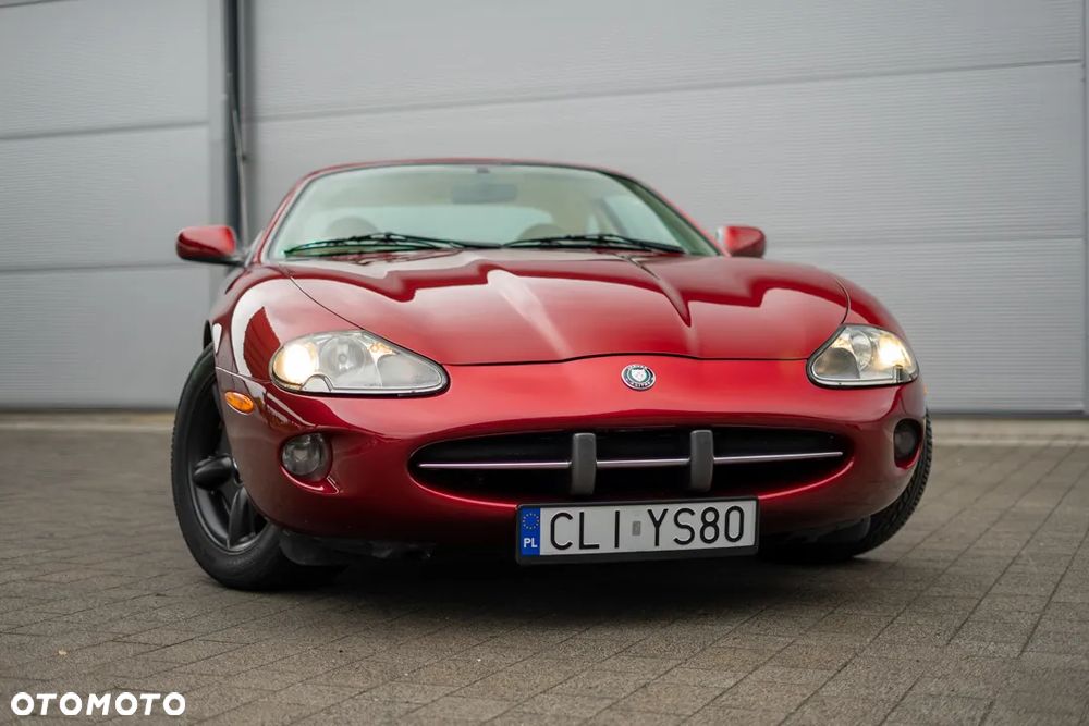 Jaguar XK8 4.0 - 7
