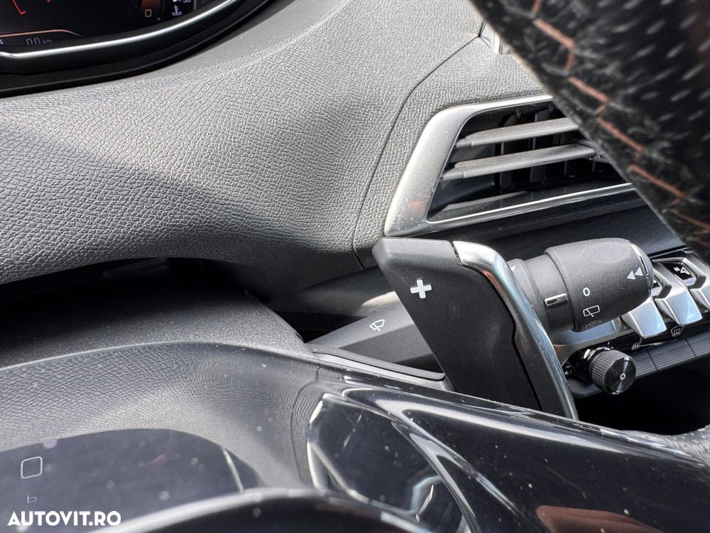 Peugeot 3008 BlueHDi 180 Stop & Start EAT8 GT - 27