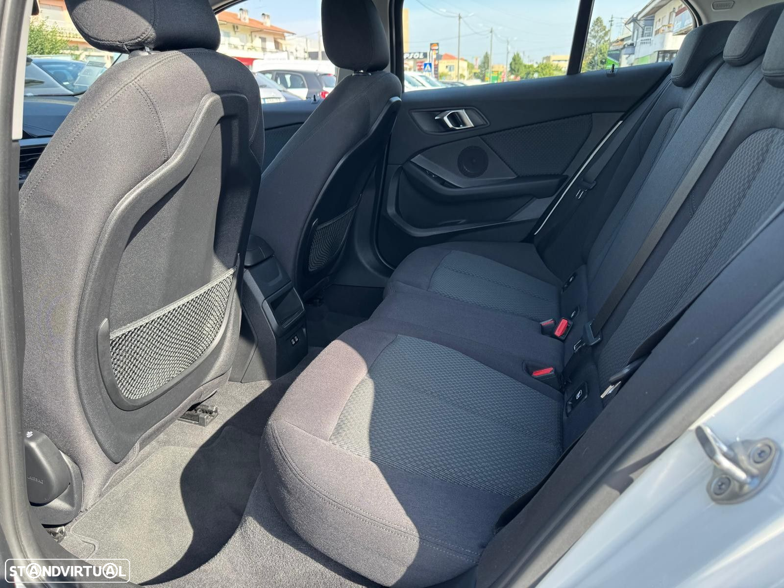 BMW 116 d Auto - 10