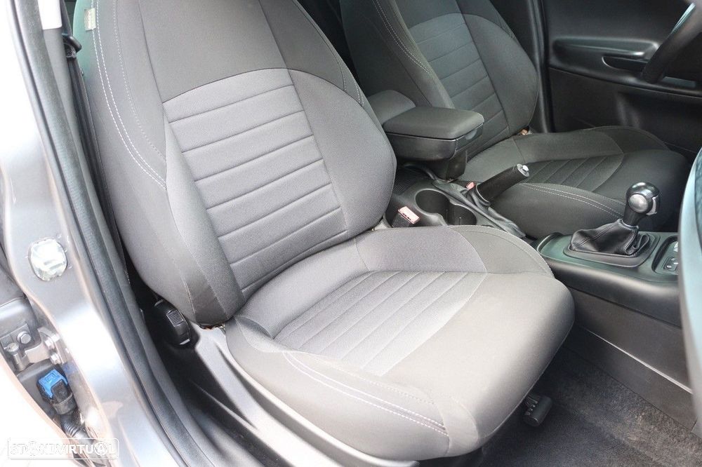 Alfa Romeo Giulietta 1.6 JTDM Super J18 TCT — fotografia 18