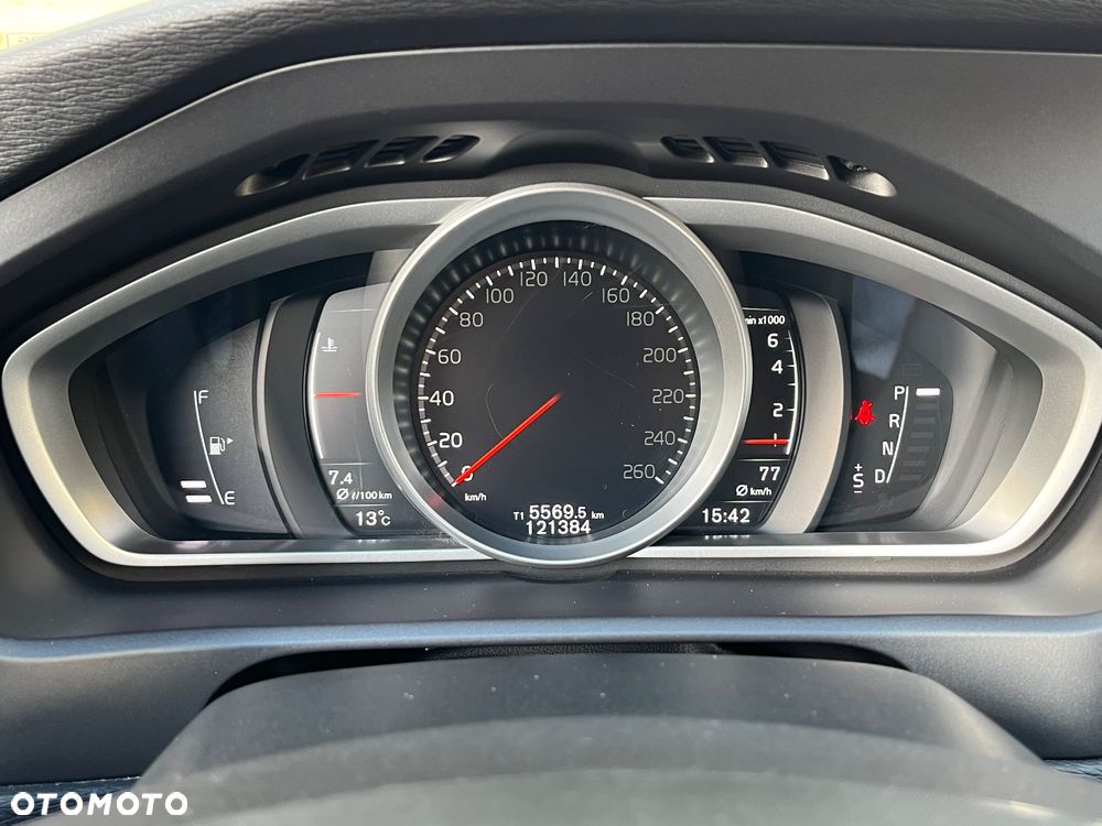 Volvo V40 T3 Drive-E Inscription - 16