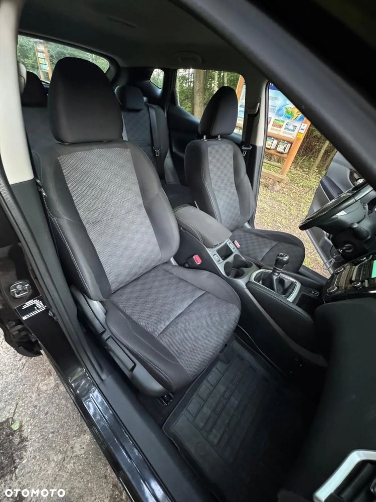 Nissan Qashqai 1.6 DIG-T N-Connecta - 31