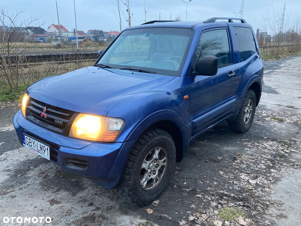 Mitsubishi Pajero - 2