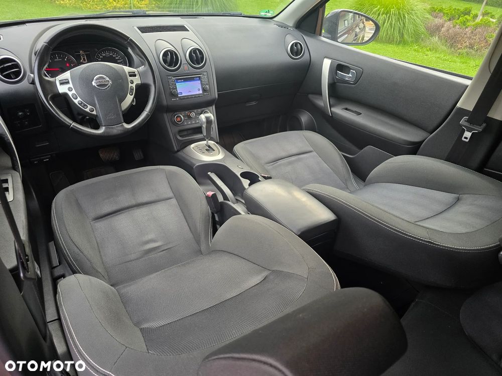 Nissan Qashqai+2 - 25