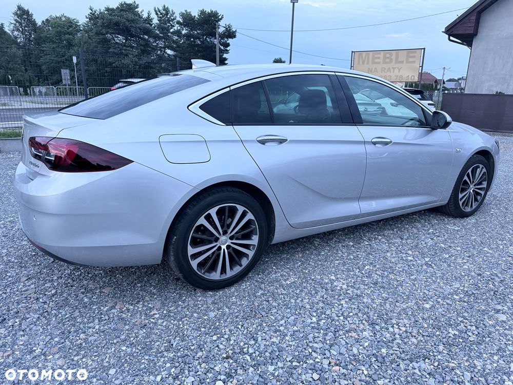 Opel Insignia - 10