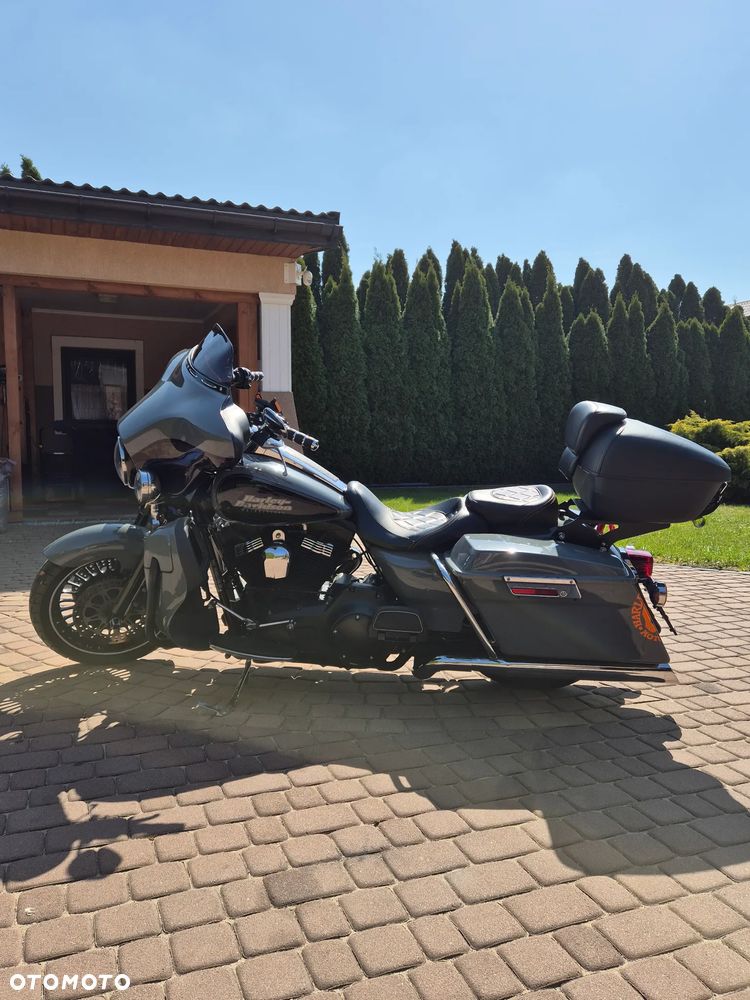 Harley-Davidson FLHT Electra Glide Standard - 7