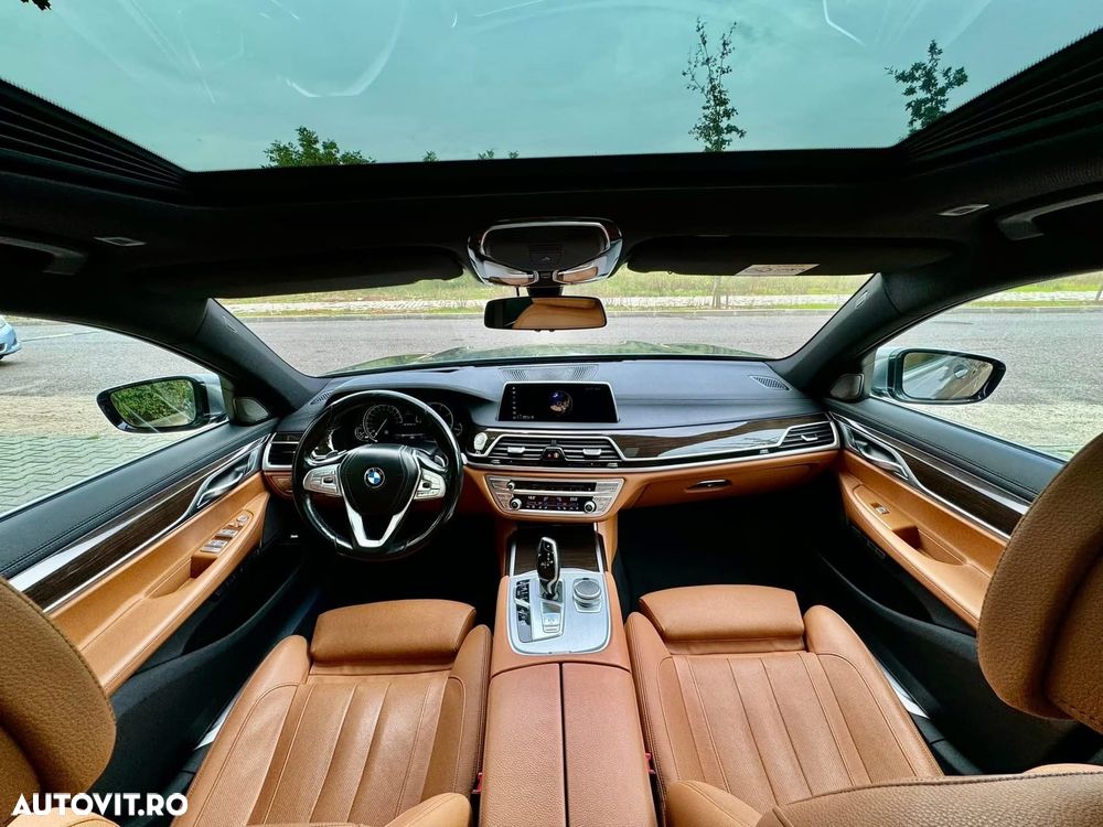 BMW Seria 7 730d xDrive - 32