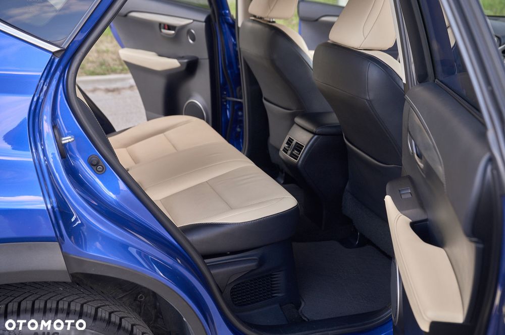 Lexus NX 200t Prestige AWD - 25