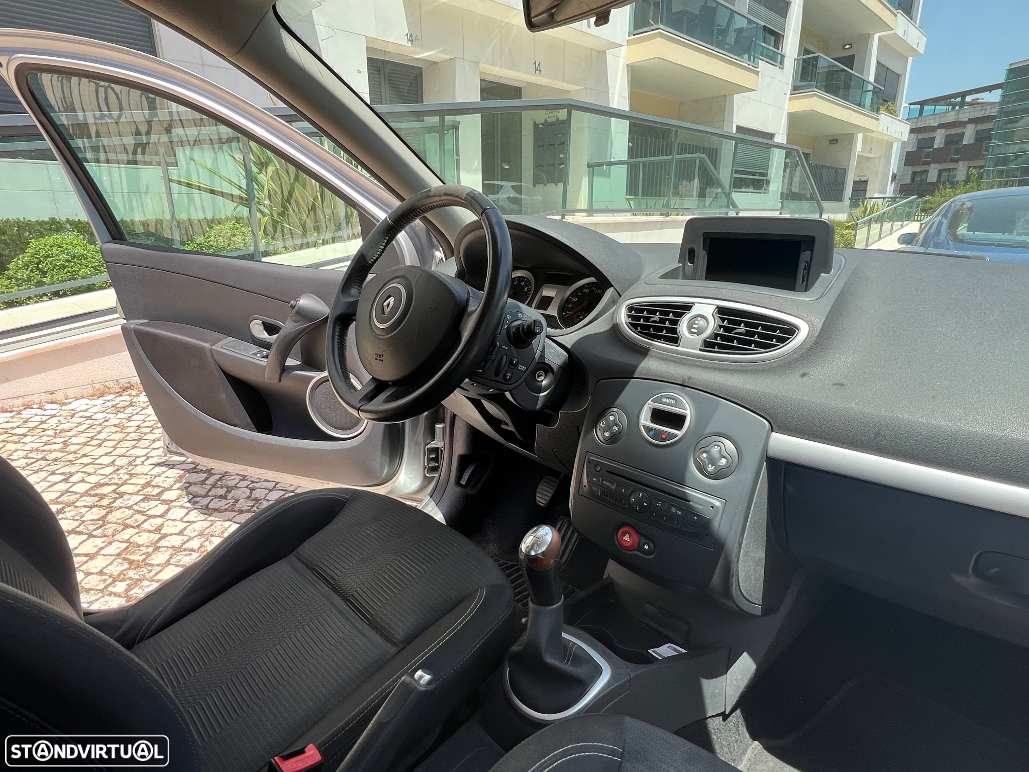 Renault Clio 1.2 16V Dynamique S - 13