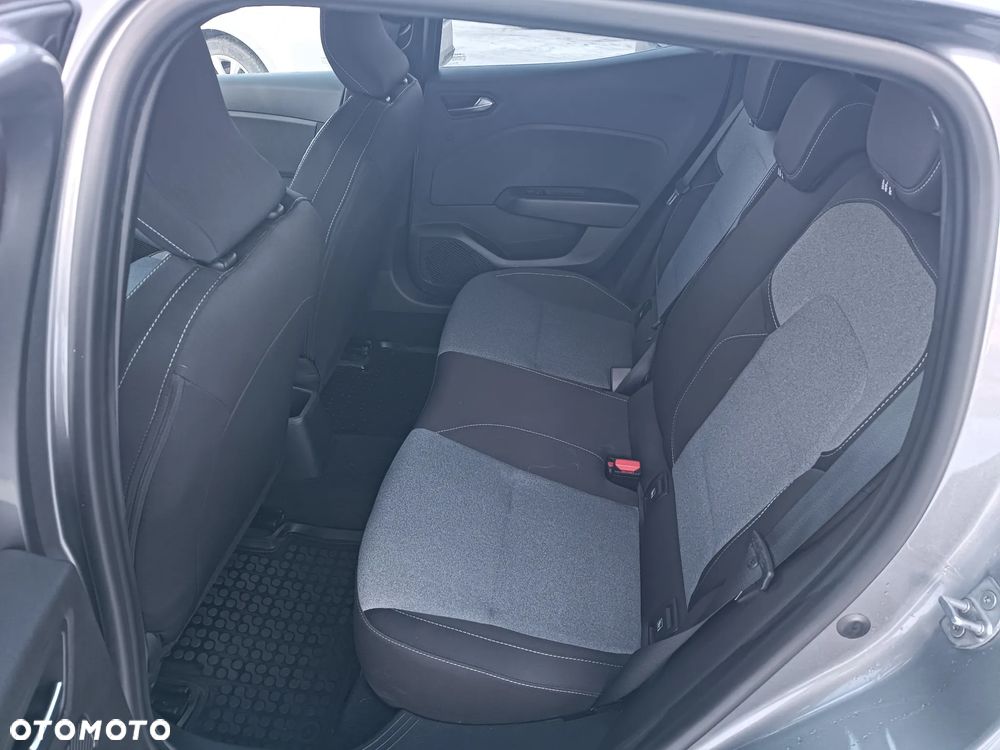 Renault Clio 1.0 TCe Evolution - 20