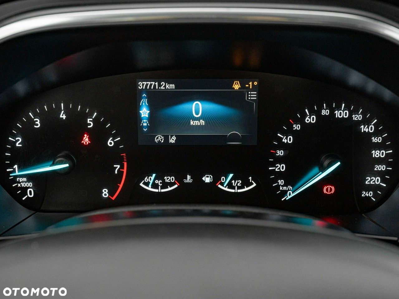 Ford Focus 1.0 EcoBoost Titanium - 18