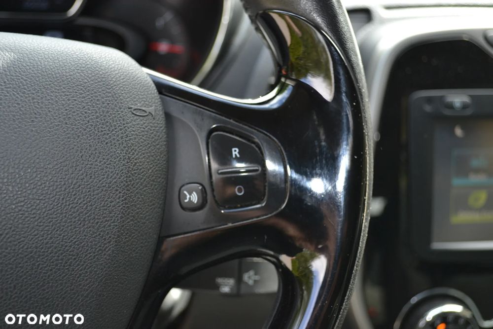 Renault Captur (ENERGY) TCe 90 BOSE EDITION - 29