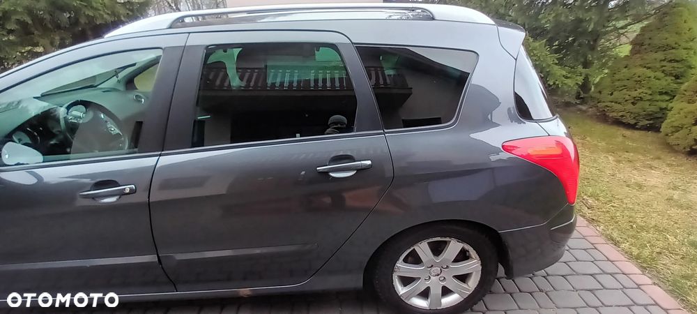 Peugeot 308 1.6 HDi Premium - 4