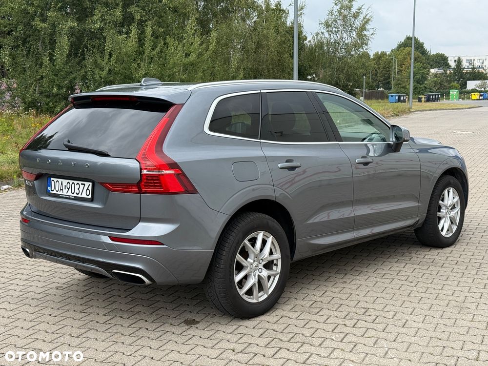 Volvo XC 60 T5 AWD Momentum - 6