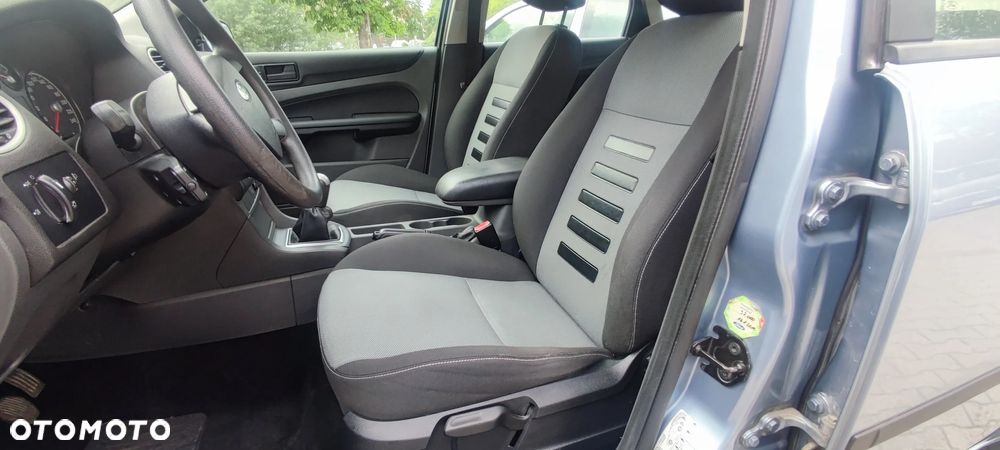 Ford Focus 1.6 Sport - 18