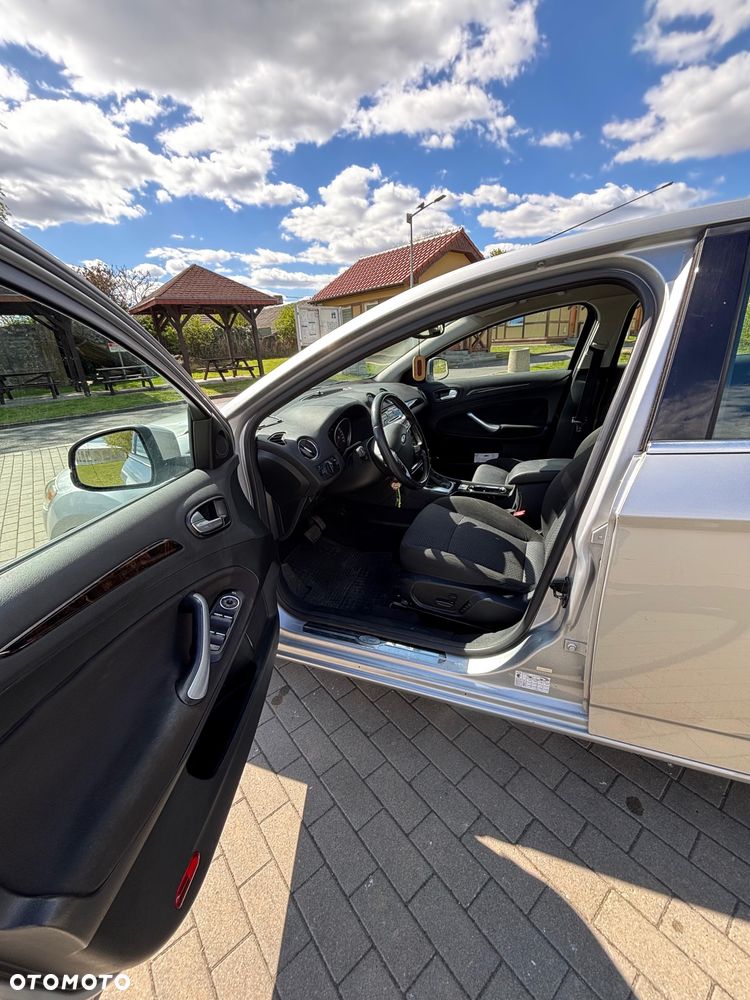Ford Mondeo 2.3 Titanium - 21