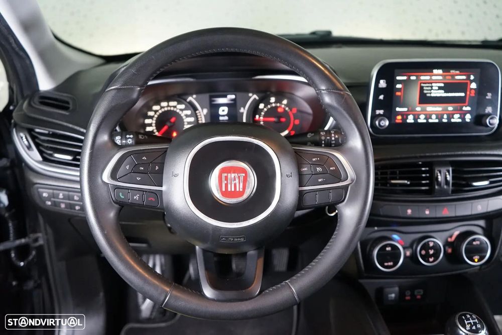 Fiat Tipo Station Wagon 1.3 M-Jet Lounge - 20