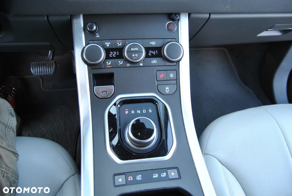 Land Rover Range Rover Evoque D150 R-Dynamic SE - 28