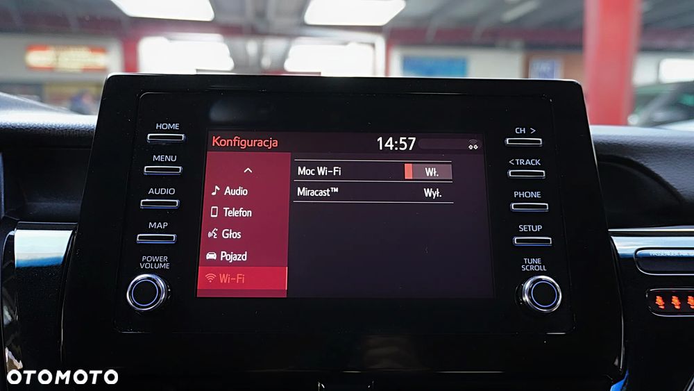 Toyota Camry - 21