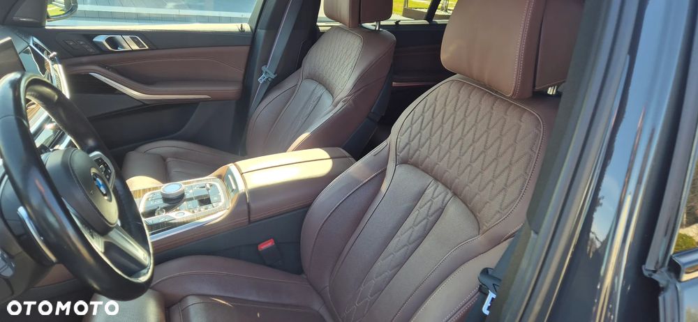 BMW X5 xDrive40i - 12