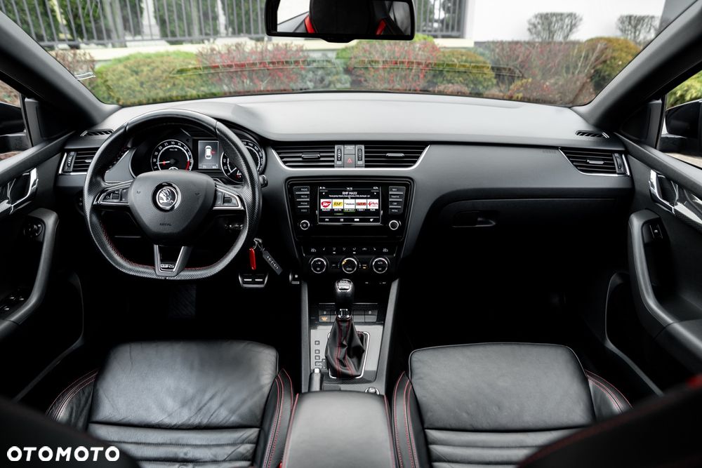 Skoda Octavia 2.0 TDI RS Challenge DSG - 28