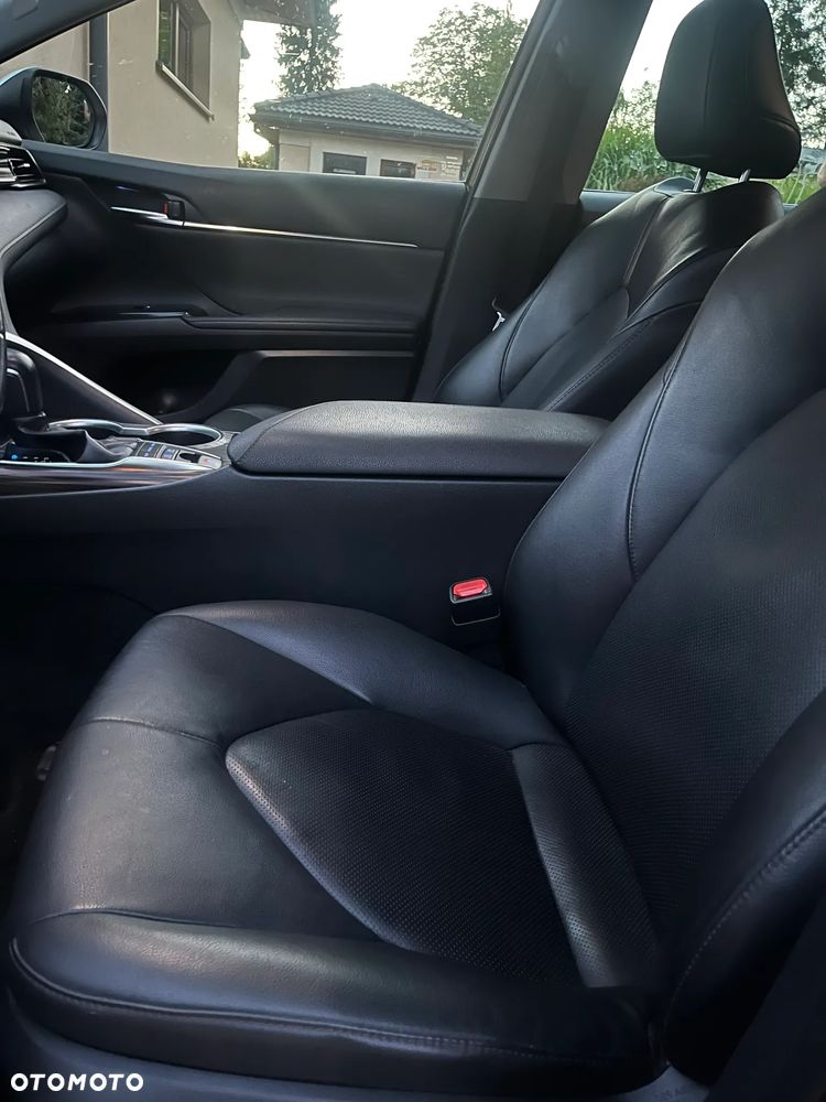 Toyota Camry 2.5 Hybrid Executive CVT - 15