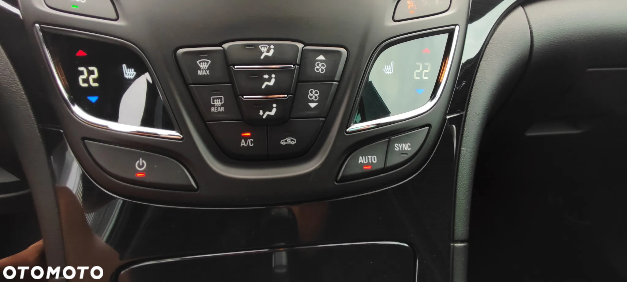 Opel Insignia - 32