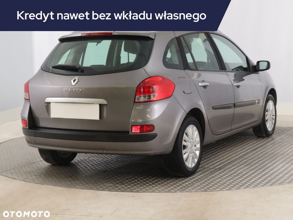 Renault Clio - 7