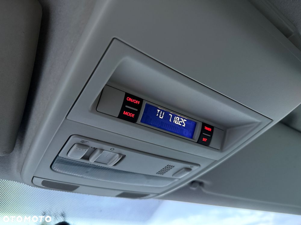 Volkswagen Transporter - 11