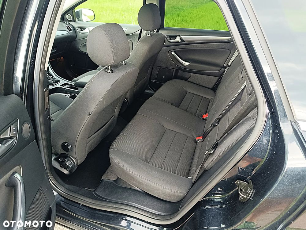 Ford Mondeo - 9