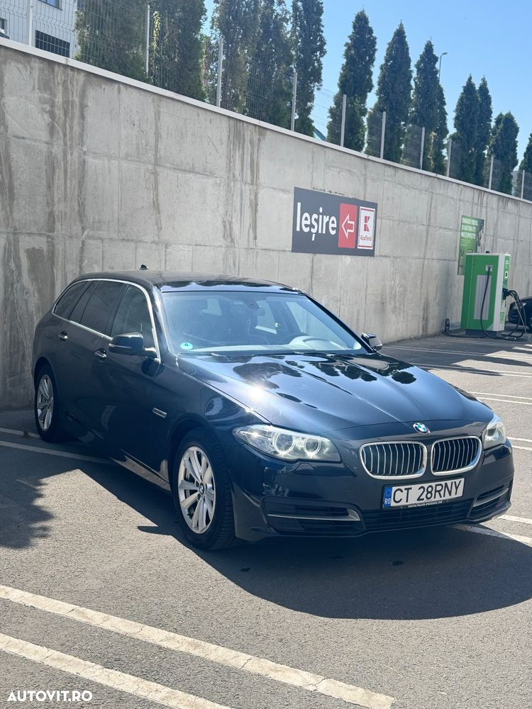BMW Seria 5 520d Aut. Luxury Line - 2