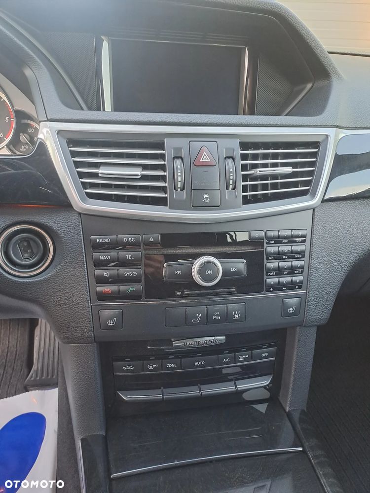 Mercedes-Benz Klasa E 350 CDI BlueEff - 16
