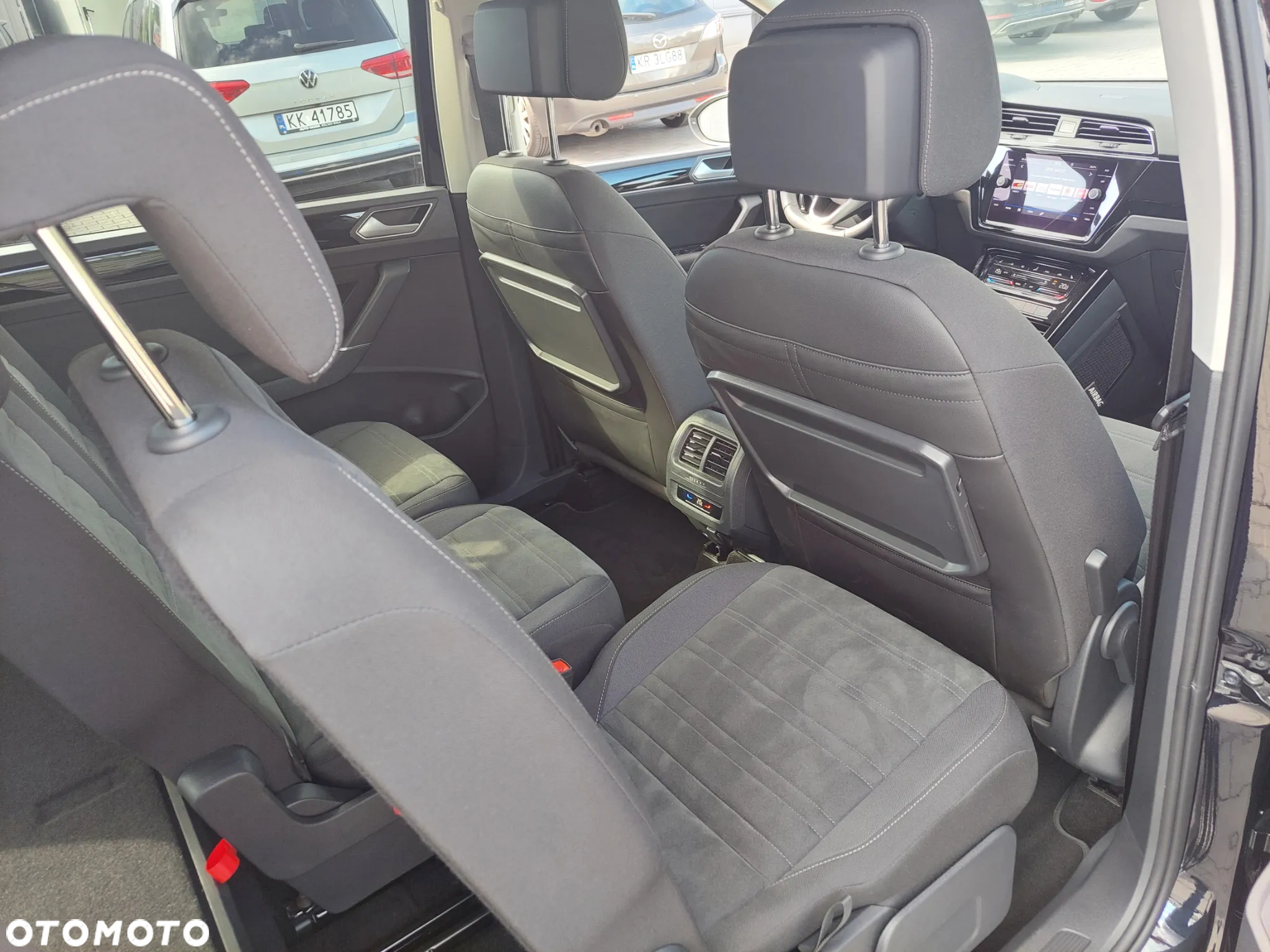 Volkswagen Touran 1.5 TSI EVO Highline - 28