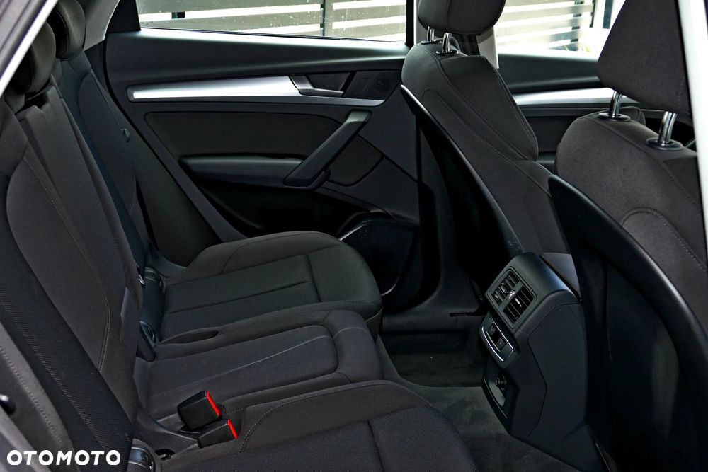 Audi Q5 55 TFSIe quattro S tronic S line - 25