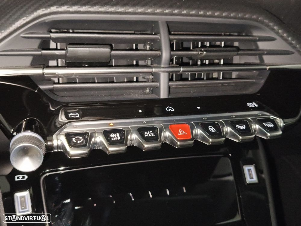 Peugeot 208 1.2 Hybrid Allure e-DCS6 - 26