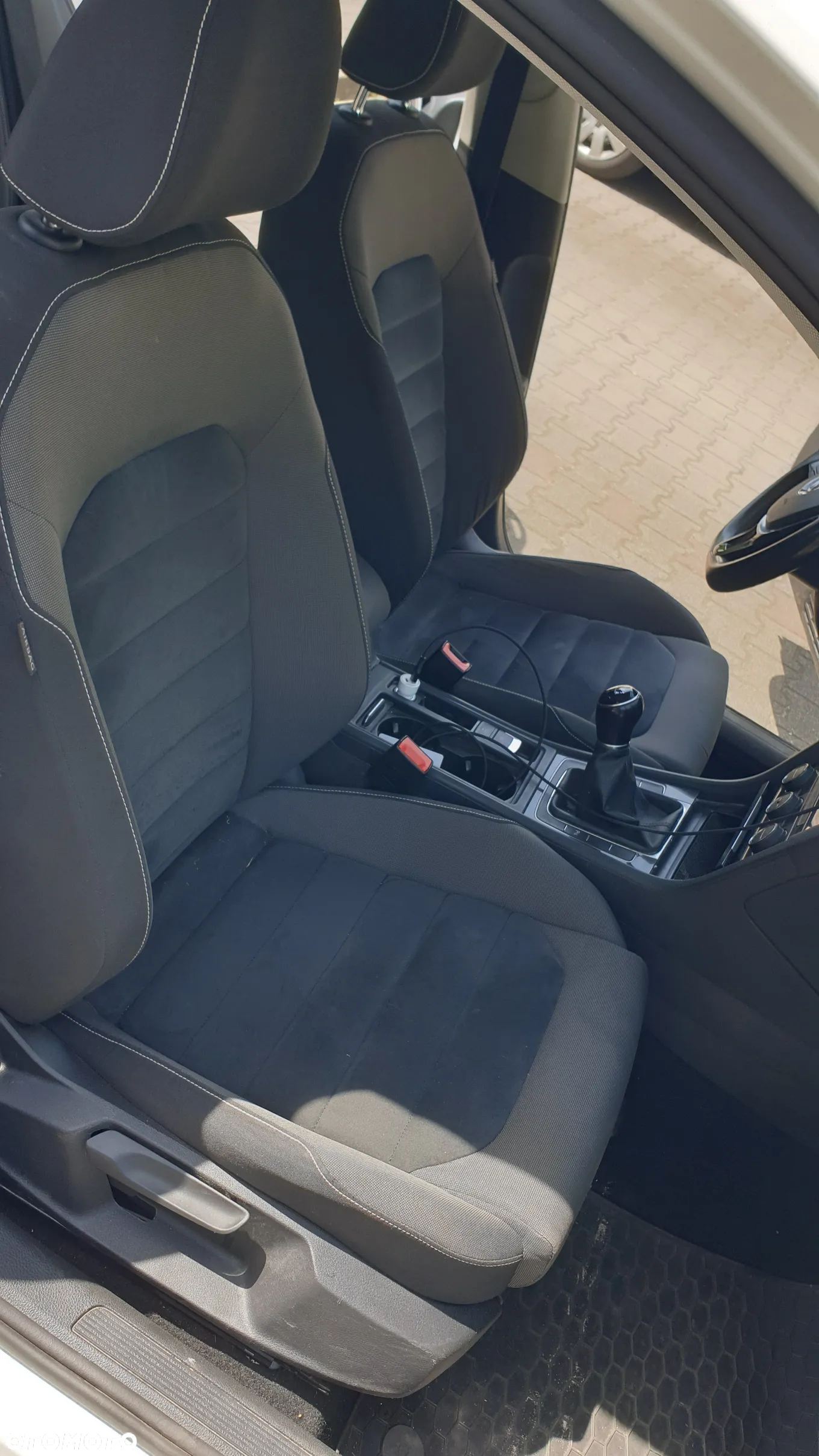 Volkswagen Golf VII 1.6 TDI BMT Comfortline - 17
