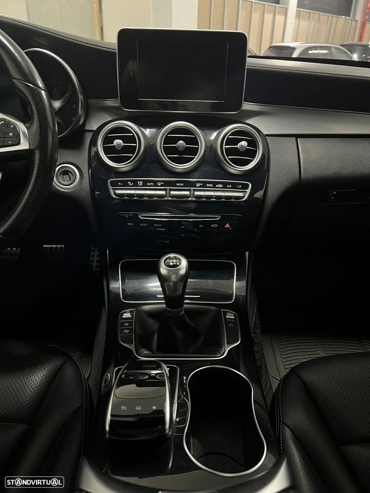 Mercedes-Benz C 200 - 23