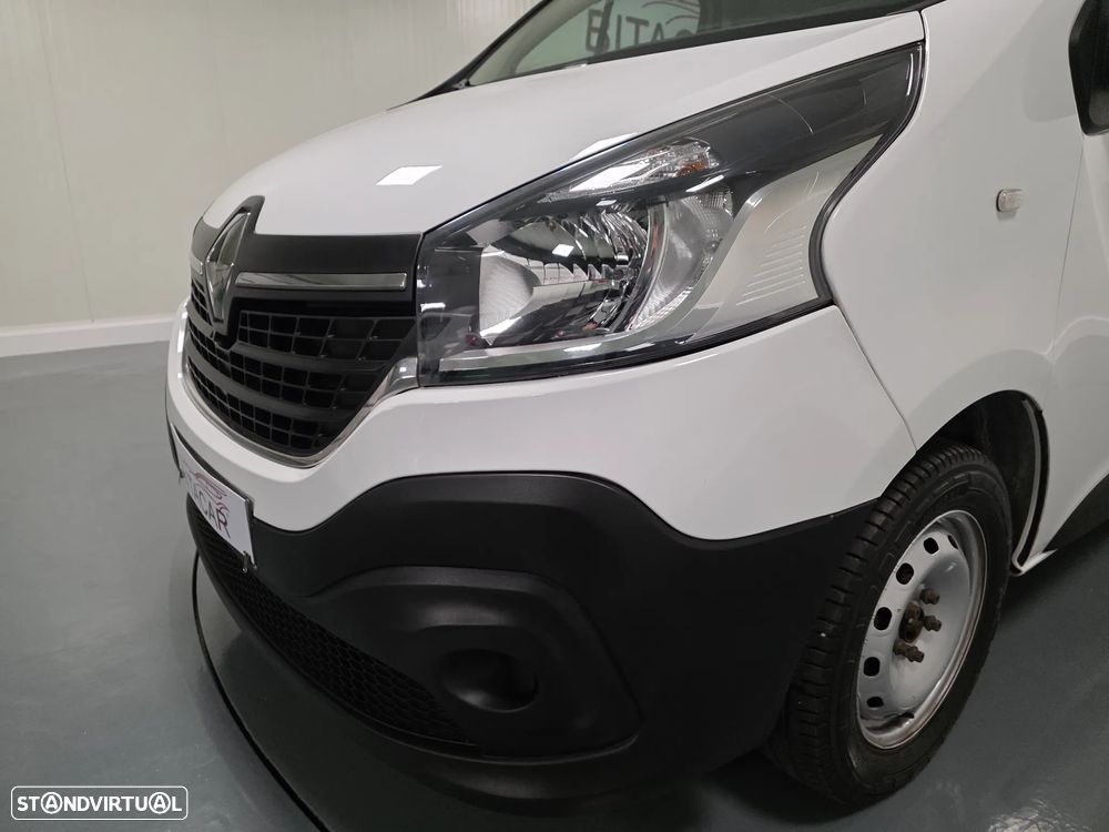 Renault TRAFIC 2.0 DCI 120CV IVA DEDUTIVEL - 10