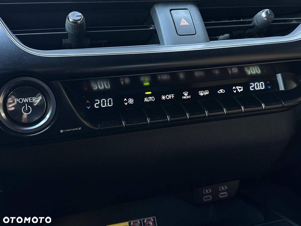 Lexus UX 250h GPF Business 2WD - 25