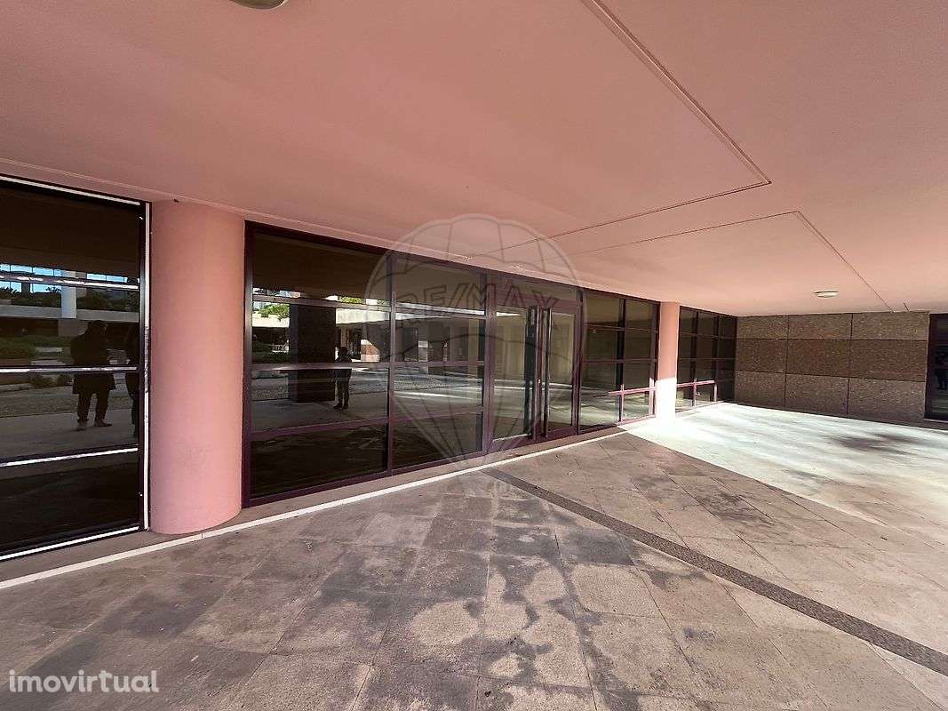 Loja  para arrendamento - Grande imagem: 3/10