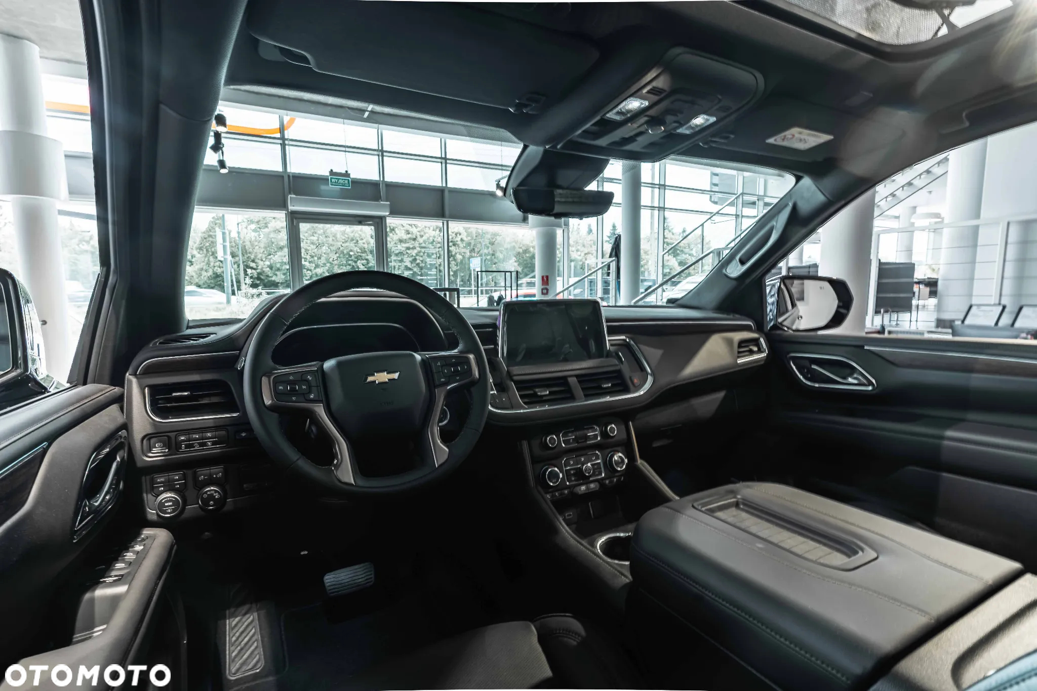 Chevrolet Tahoe - 28