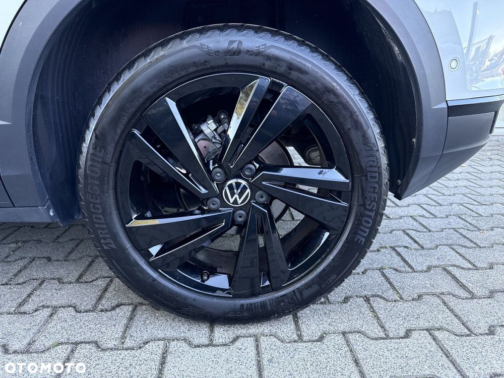 Volkswagen T-Roc - 38
