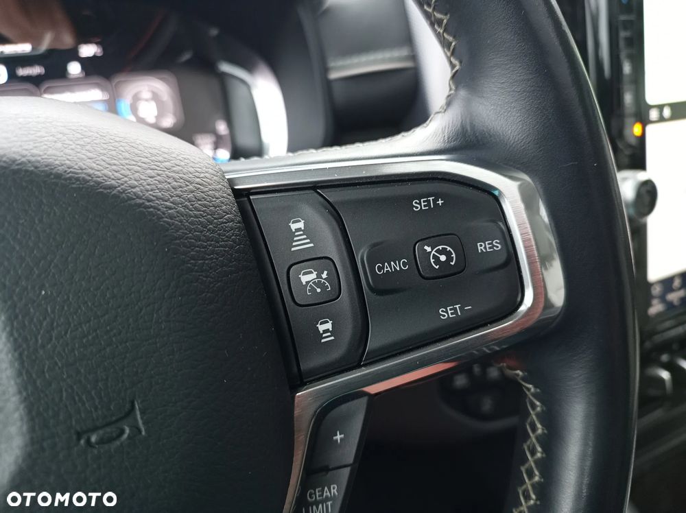 RAM 1500 Crew Cab Limited - 17