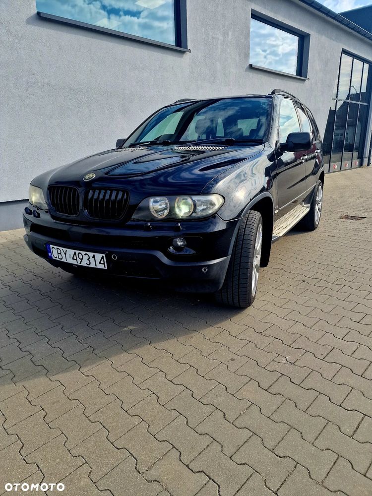 BMW X5 4.4i - 1
