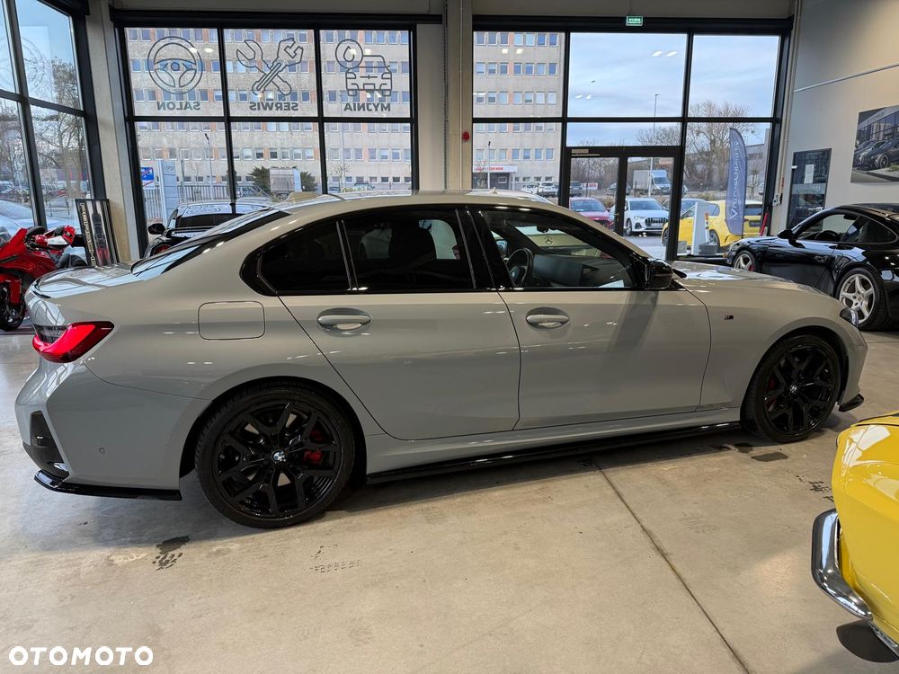 BMW Seria 3 318i M Sport - 12