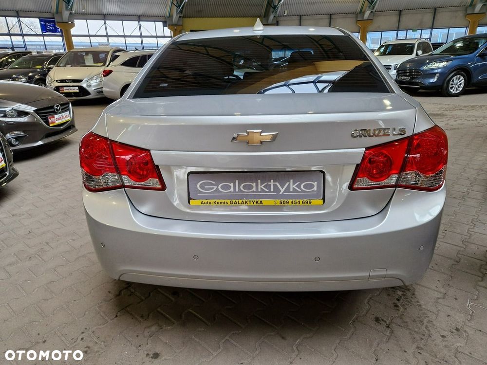 Chevrolet Cruze 1.6 LS - 7