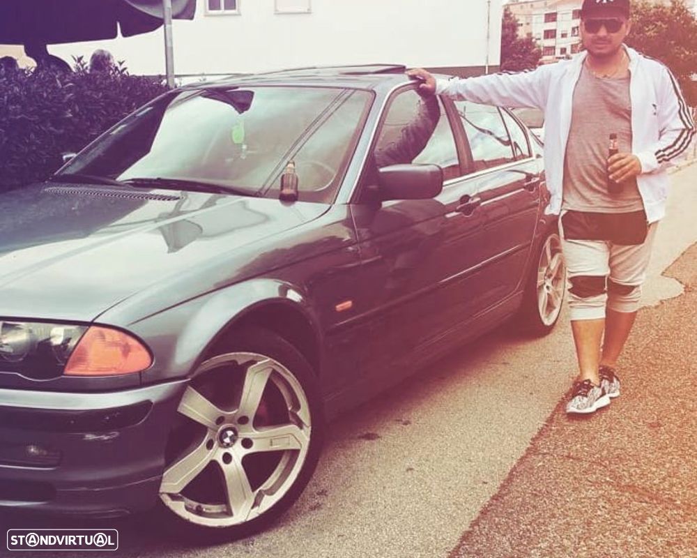 BMW 323 - 5